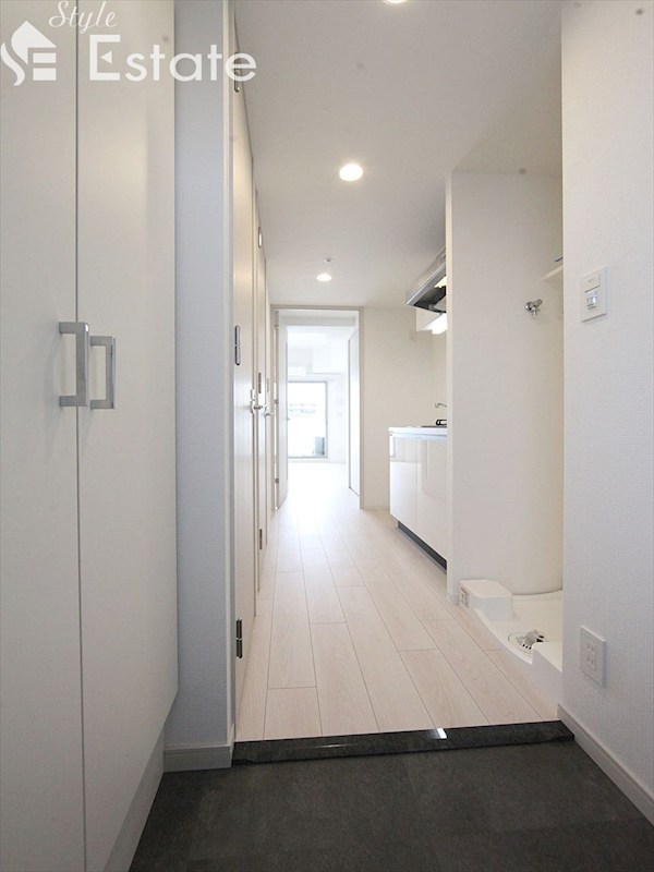 玄関　同仕様内装