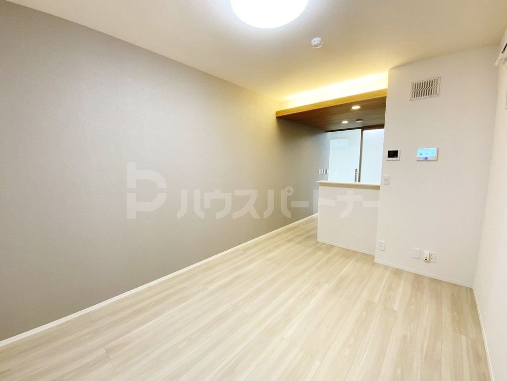 居室・リビング　エントランス