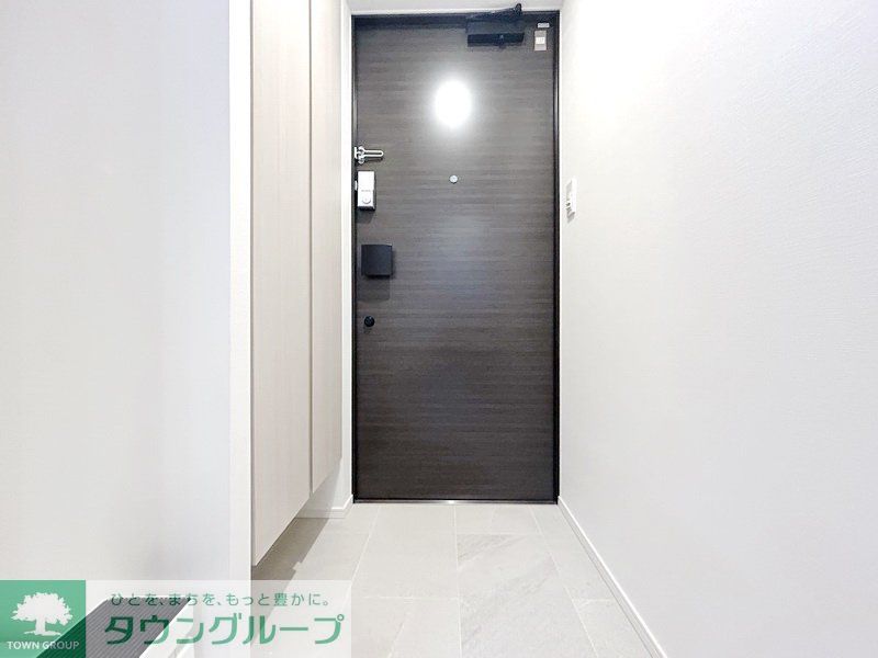 玄関　お部屋探しは株式会社　タウンハウジング　までお気軽にお問合…