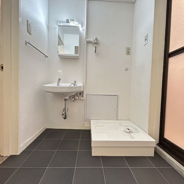 洗面設備　※別室の参考写真の為、現況優先です。