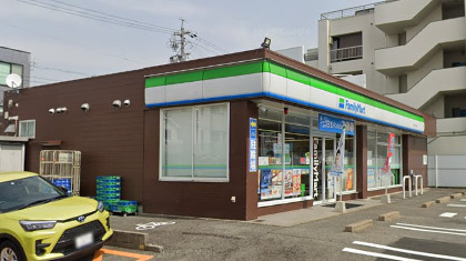 コンビニ　ファミリーマート 天子田一丁目店（コンビニ）まで682m