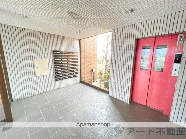 ロビー　ロビー