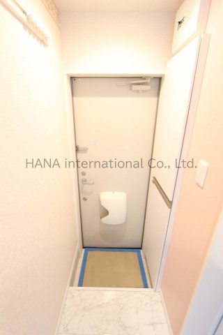 玄関　同シリーズ物件の参考写真です。