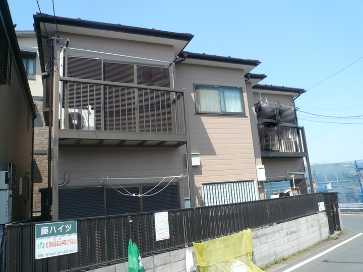 建物外観　淡い綺麗な外観です。