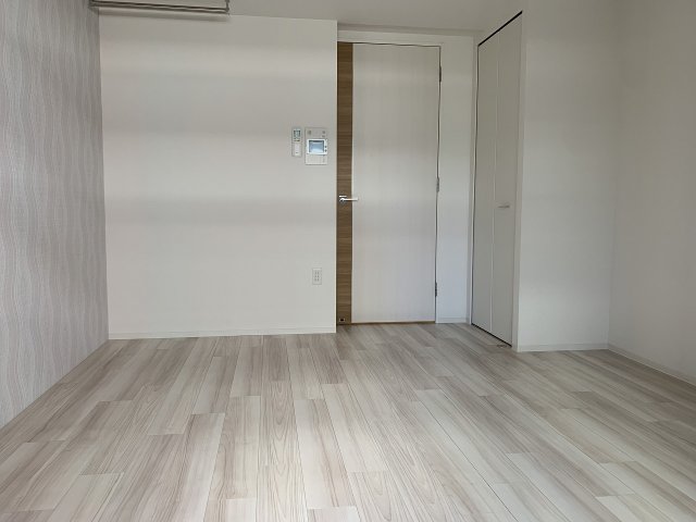 居室・リビング　こちらの居間で趣味の時間をお楽しみください