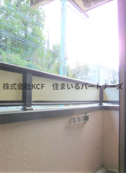 バルコニー　バルコニーからの眺めを楽しみながら食事をしませんか