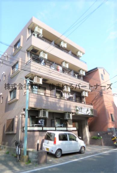 建物外観　落ち着いた雰囲気の外観です