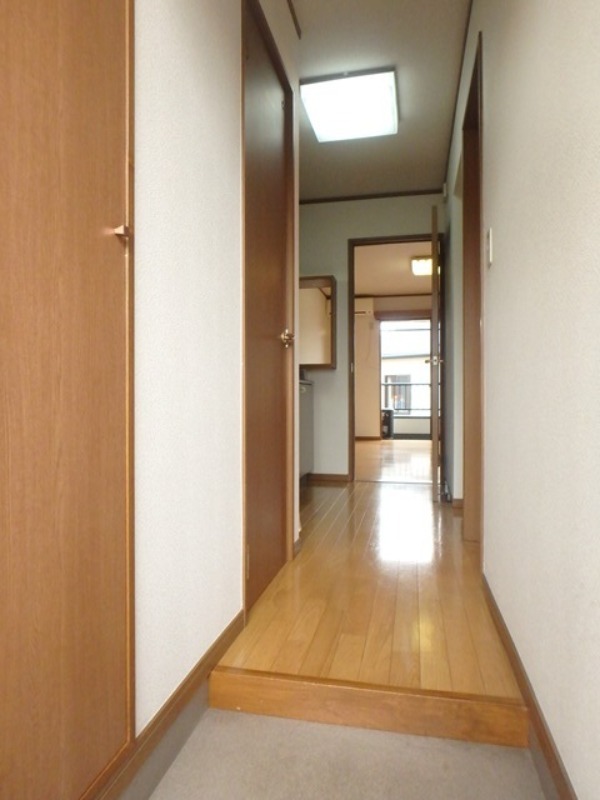 玄関　図面と現状に相違がある場合には現状を優先