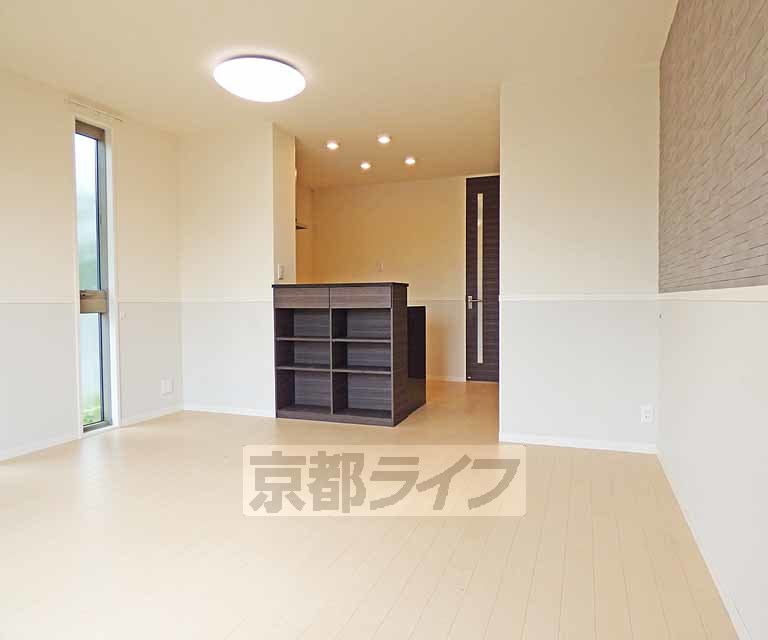 居室・リビング　広々とした室内です。