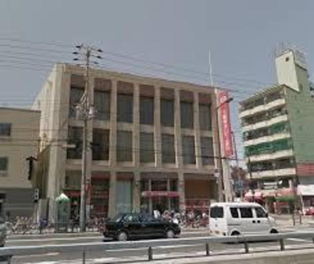 銀行　三菱東京UFJ銀行萩ノ茶屋支店（銀行）まで382m