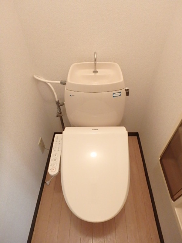 トイレ　図面と現状に相違がある場合には現状を優先