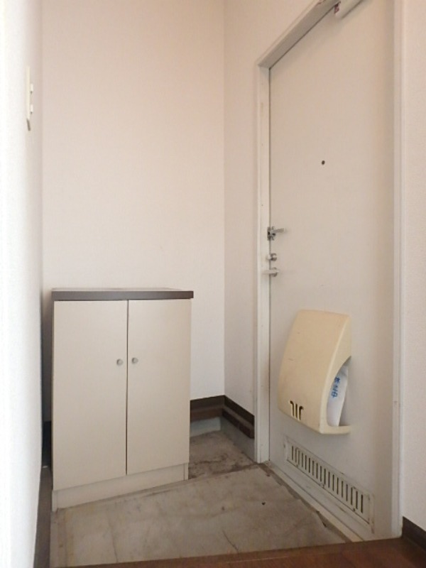 玄関　図面と現状に相違がある場合には現状を優先