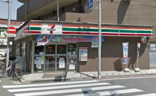 コンビニ　セブンイレブン大田区蒲田本町2丁目店（コンビニ）まで281m