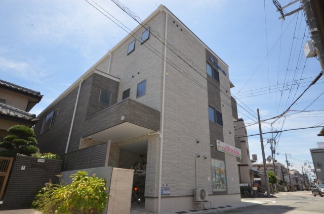 建物外観　オートロック付きでセキュリティ安心！