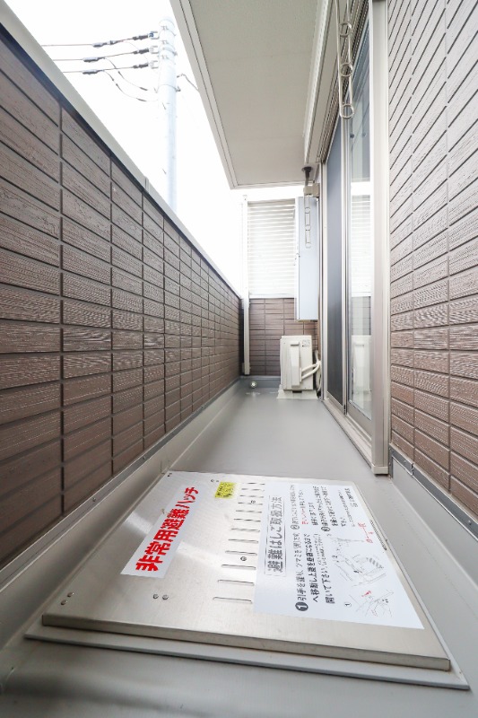 バルコニー　図面と現状に相違がある場合には現状を優先