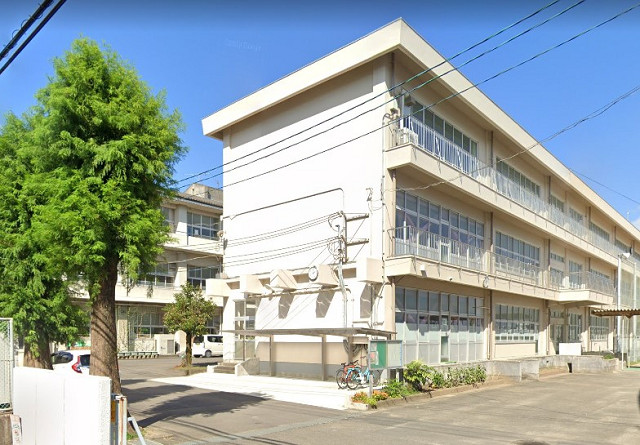 小学校　大分市立南大分小学校（小学校）まで470m