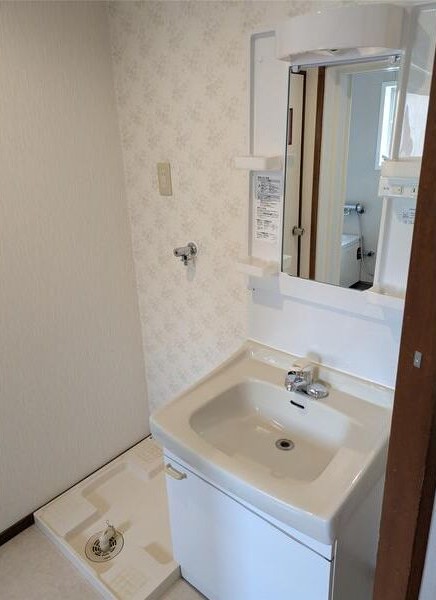 洗面設備　使いやすい洗面所です