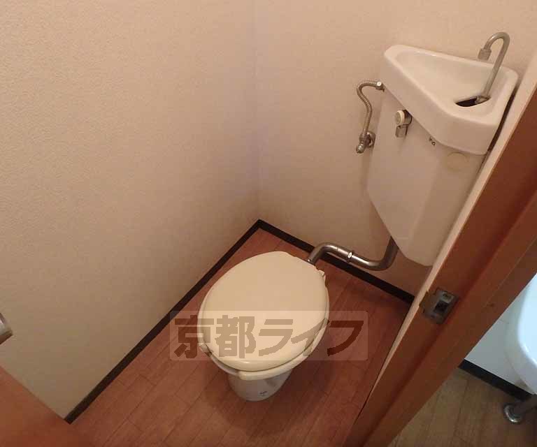 トイレ　洋式トイレです