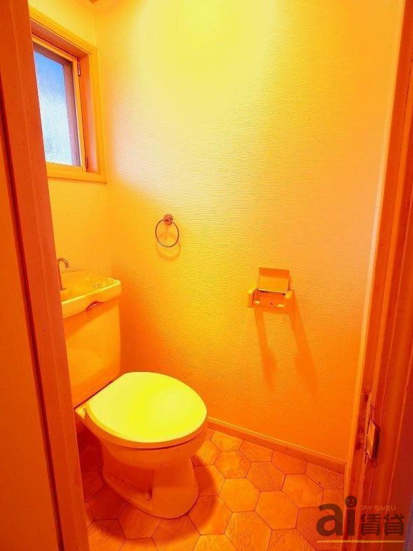 トイレ　※別号室写真です