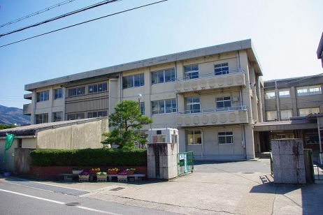 小学校　天理市立朝和小学校（小学校）まで1468m
