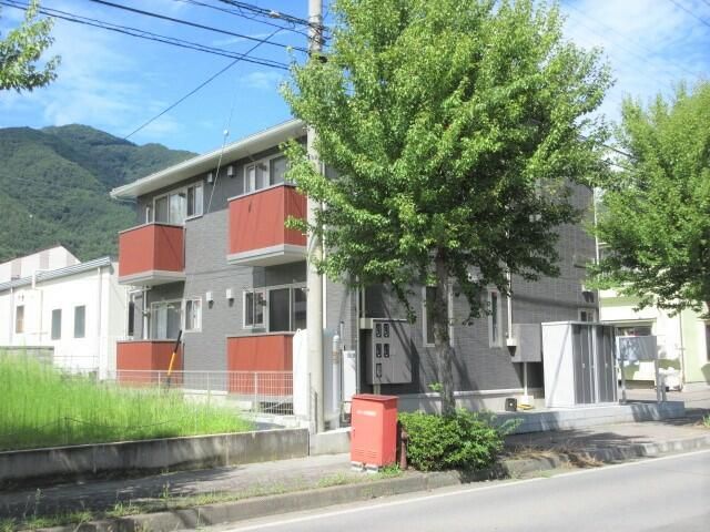 建物外観　写真は別の部屋のものです。