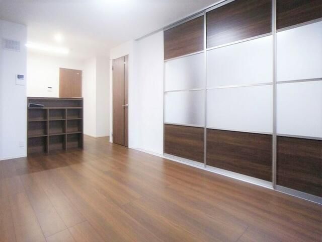 居室・リビング　写真は別の部屋のものです。