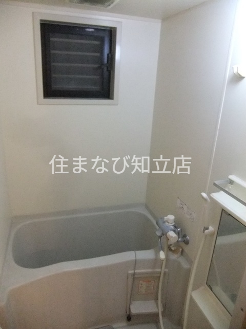 バス・シャワールーム　同型別部屋写真