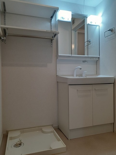 洗面設備　独立洗面台です。