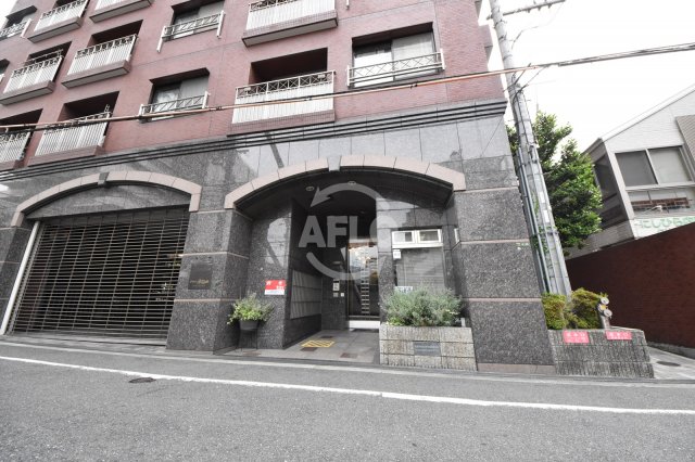 エントランス　ドムス東梅田　エントランス