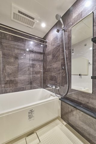 バス・シャワールーム　浴室