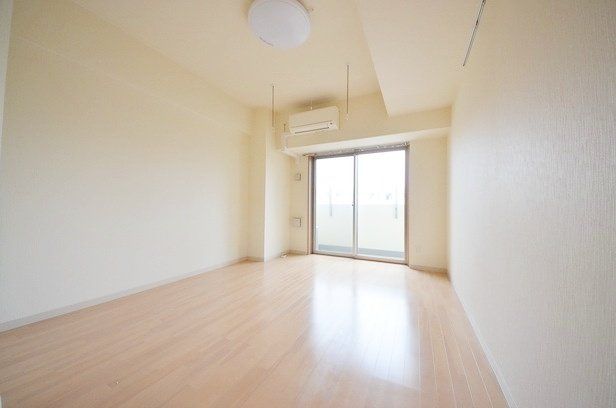 居室・リビング　★お部屋探しは株式会社タウンハウジング東京まで★