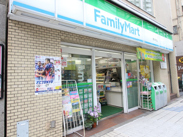 コンビニ　ファミリーマート東大井店（コンビニ）まで65m