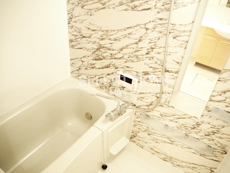 バス・シャワールーム　お風呂です