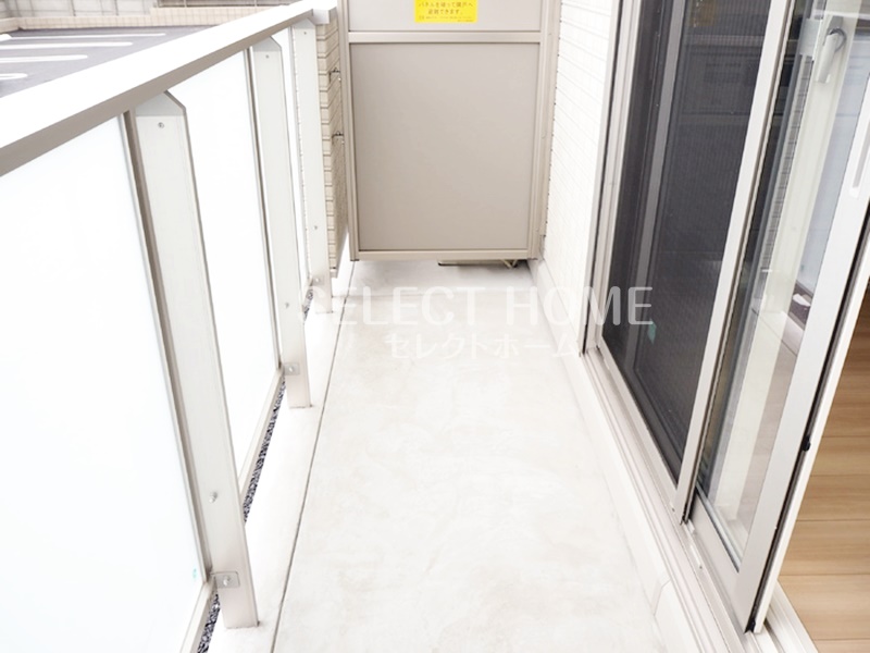 バルコニー　お洗濯にも便利なバルコニー付き