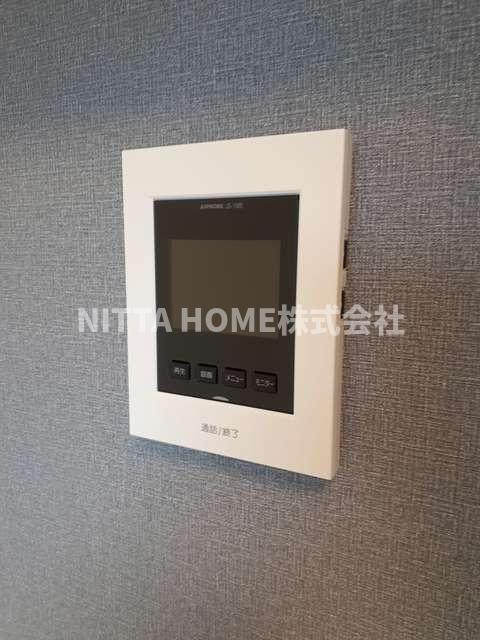 セキュリティ　安心設備のＴVドアホンがついています＊