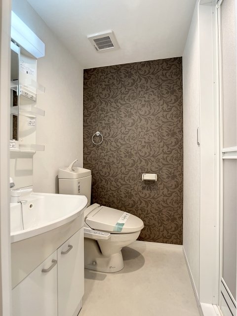 洗面設備　使いやすい洗面所です