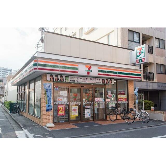 コンビニ　セブンイレブン千住仲町店（コンビニ）まで144m