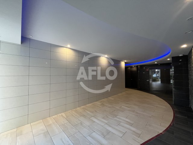 ロビー　セレニテ江坂グランデ　ロビー