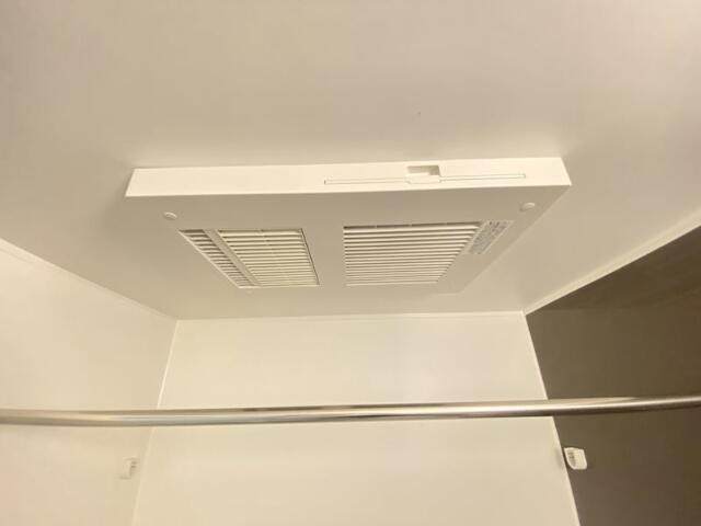 その他設備　浴室乾燥機付き