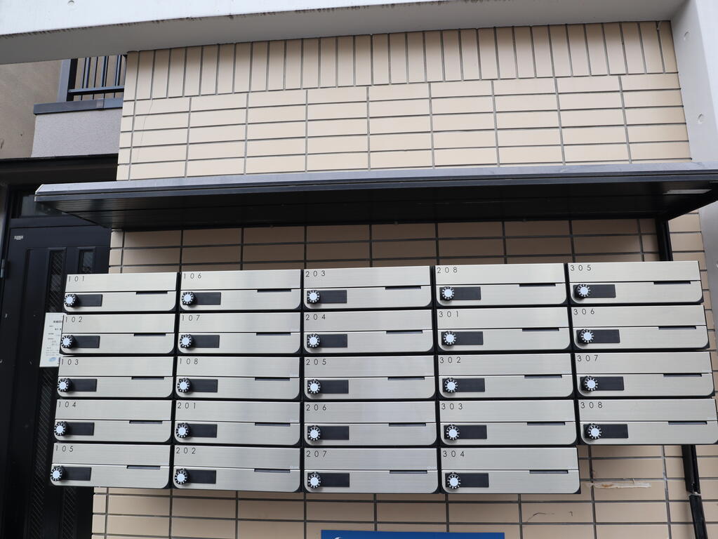 ロビー　集合ポスト