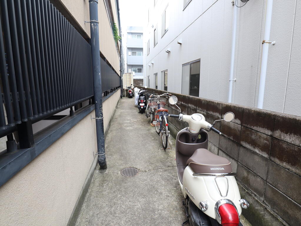 駐車場　駐輪場