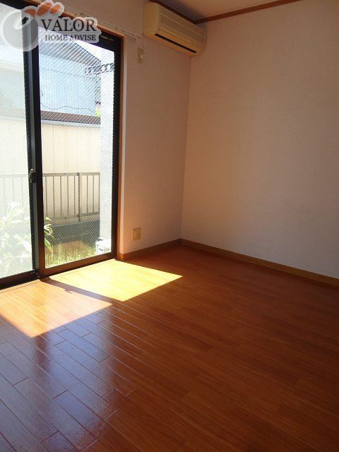 居室・リビング　庭