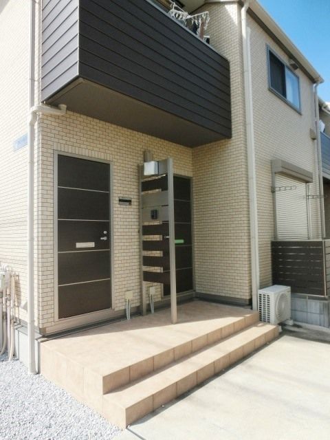 エントランス　建物入口部分です