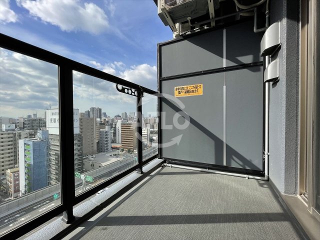 バルコニー　SERENiTE谷町croix（セレニテ谷町クロワ）　バルコ