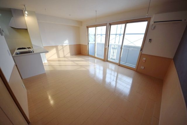 居室・リビング　★日当たりの良い洋室★