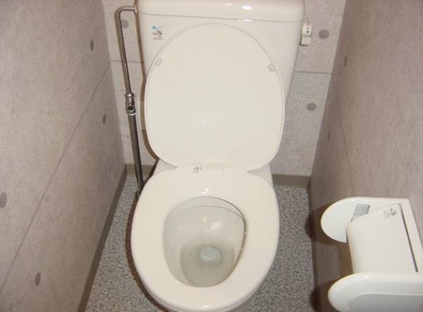 トイレ　トイレ