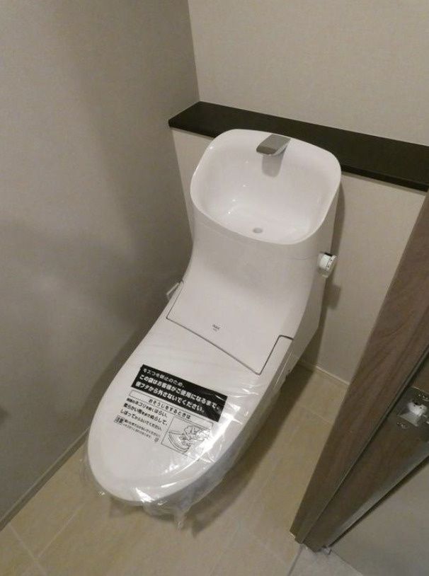 トイレ　写真は同タイプ住居です。