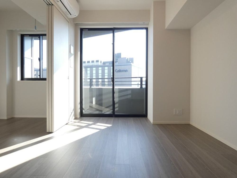 居室・リビング　写真は同タイプ住居です。