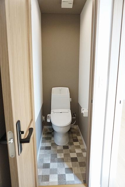 トイレ　トイレ