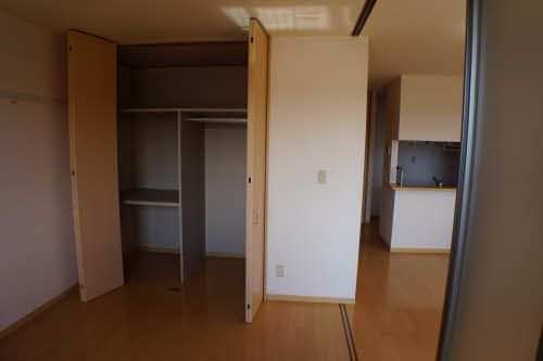 収納　洋室１